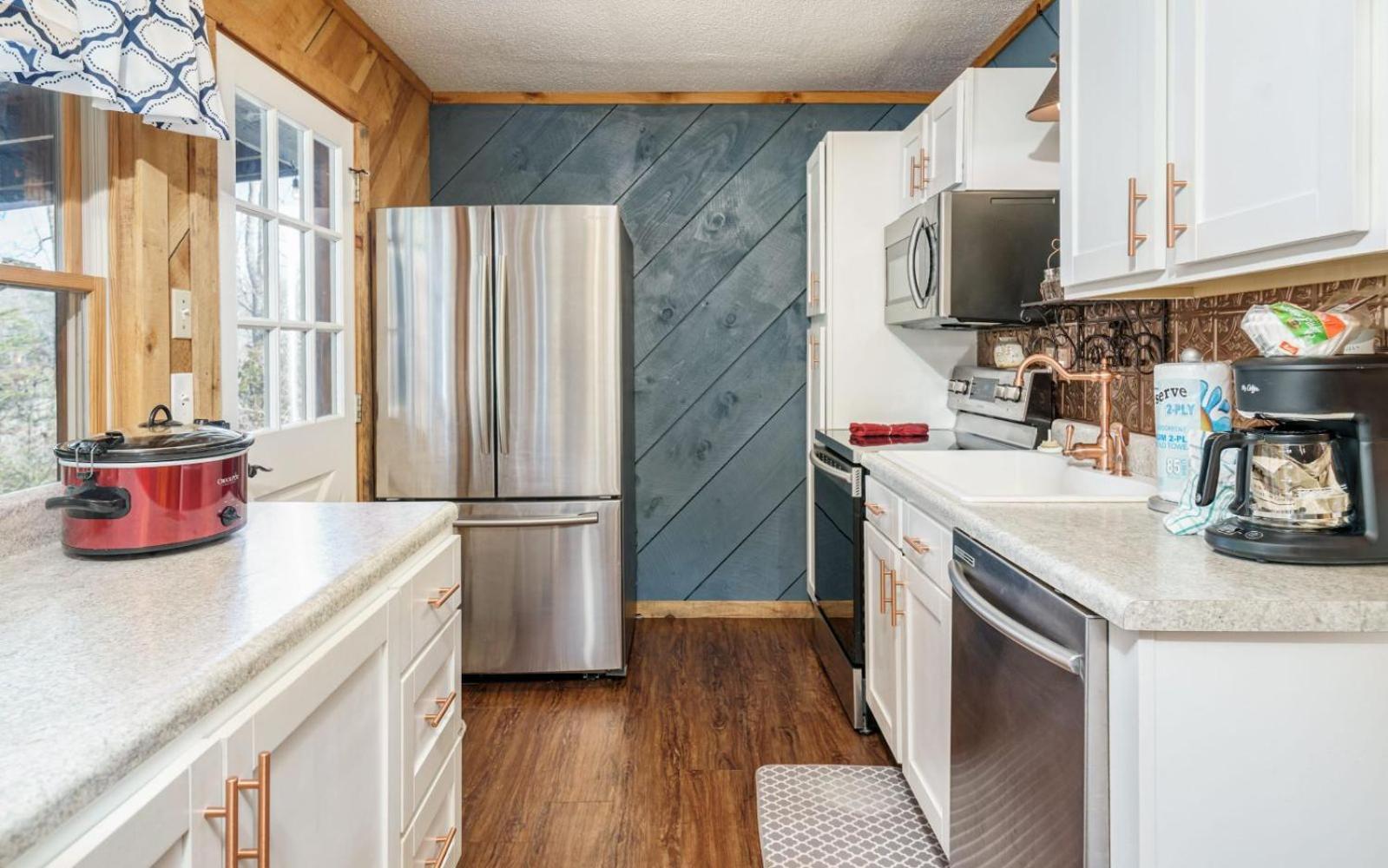 Wooded Bliss Hot Tub Single Level Cabin With No Steps Rocking Chairs And Wooded Views Pigeon Forge Zewnętrze zdjęcie